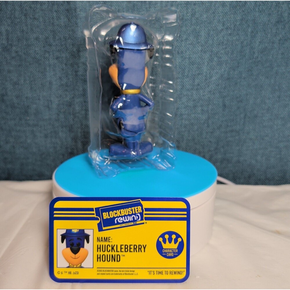 Funko REWIND Huckleberry Hound (Officer) Hanna-Barbera Huckleberry Hound Common - Picture 4 of 16
